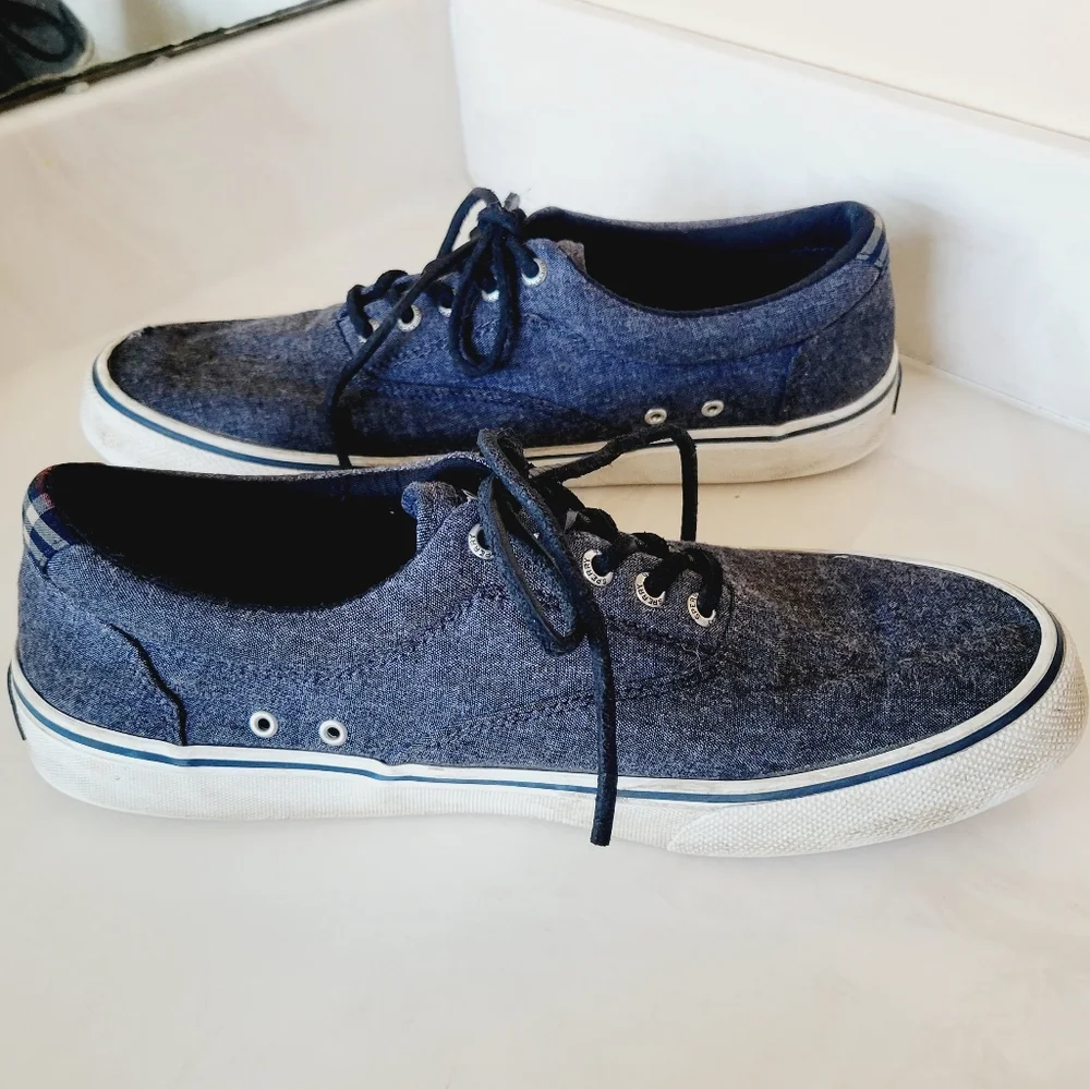 Sperry Men's Striper II Chambray Sneaker